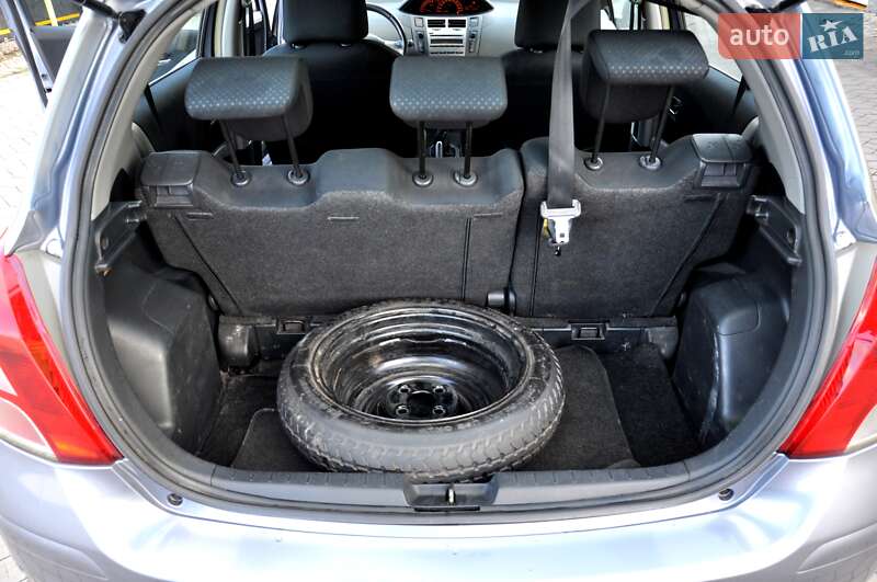 Хетчбек Toyota Yaris 2010 в Львові