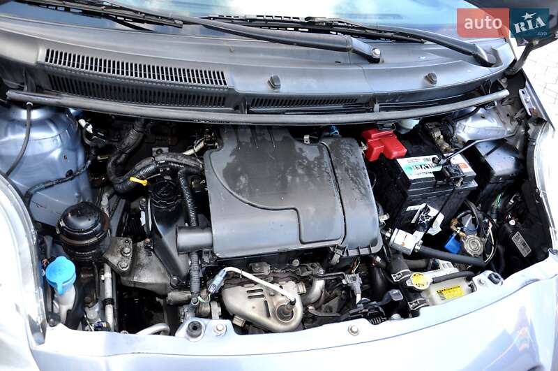 Хетчбек Toyota Yaris 2010 в Львові