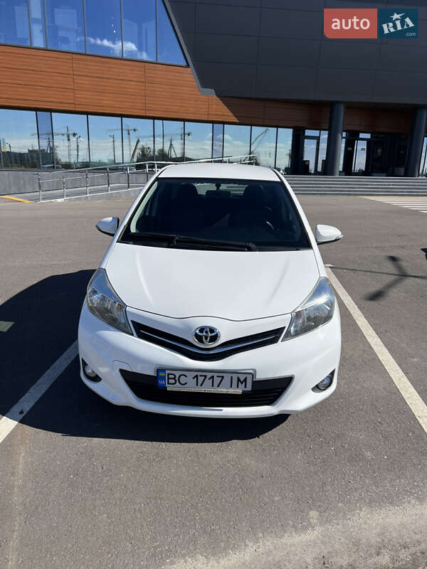 Хэтчбек Toyota Yaris 2014 в Львове фото 4 Хэтчбек Toyota Yaris 2014 в Львове