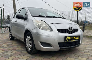 Хетчбек Toyota Yaris 2011 в Стрию