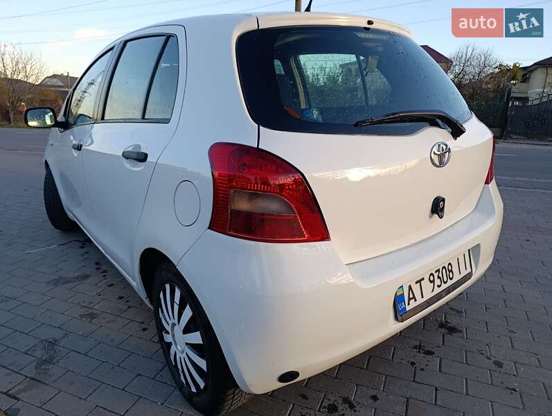 Хэтчбек Toyota Yaris 2006 в Одессе фото 2 Хэтчбек Toyota Yaris 2006 в Одессе