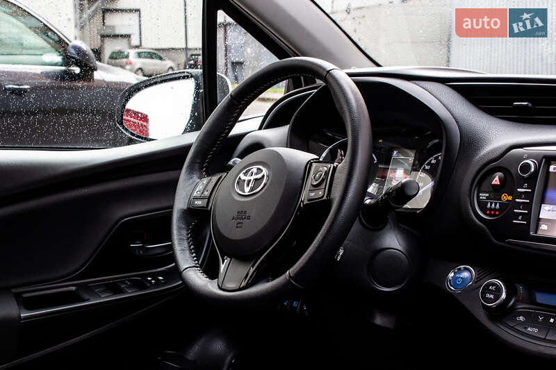 Хэтчбек Toyota Yaris 2017 в Львове фото 30 Хэтчбек Toyota Yaris 2017 в Львове