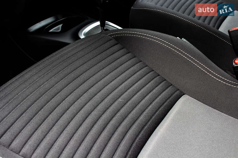 Хэтчбек Toyota Yaris 2017 в Львове фото 33 Хэтчбек Toyota Yaris 2017 в Львове