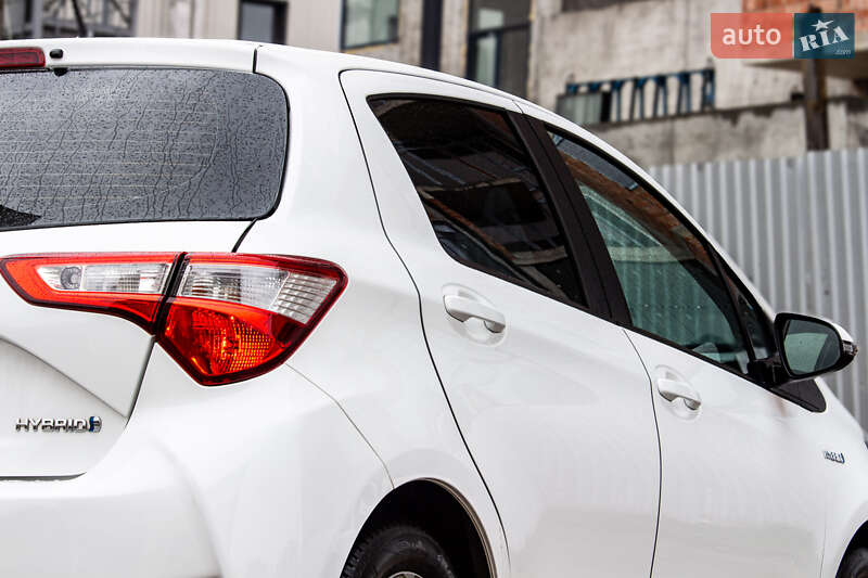 Хэтчбек Toyota Yaris 2017 в Львове фото 22 Хэтчбек Toyota Yaris 2017 в Львове