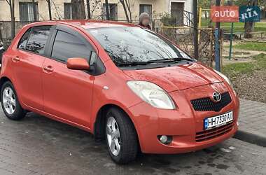Хэтчбек Toyota Yaris 2007 в Одессе