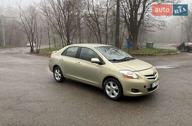 Седан Toyota Yaris 2007 в Киеве