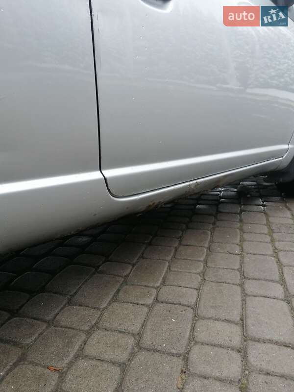 Хэтчбек Toyota Yaris 1999 в Львове