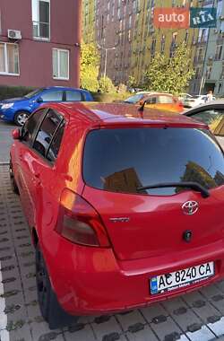 Хэтчбек Toyota Yaris 2007 в Киеве
