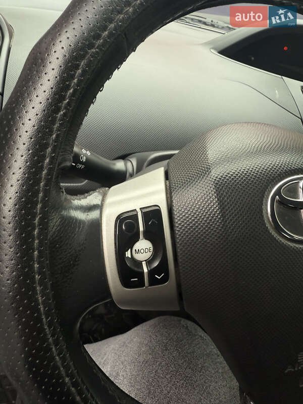 Хетчбек Toyota Yaris 2006 в Стрию