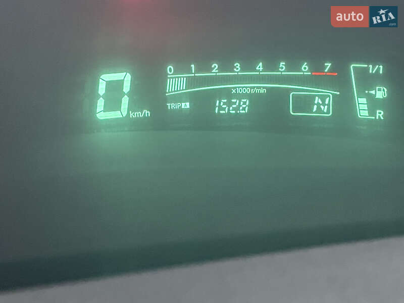 Хэтчбек Toyota Yaris 2006 в Киеве