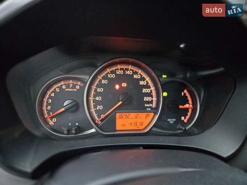 Хэтчбек Toyota Yaris 2014 в Одессе фото 12 Хэтчбек Toyota Yaris 2014 в Одессе