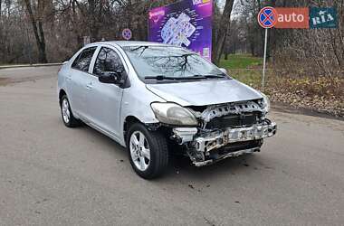 Седан Toyota Yaris 2007 в Киеве
