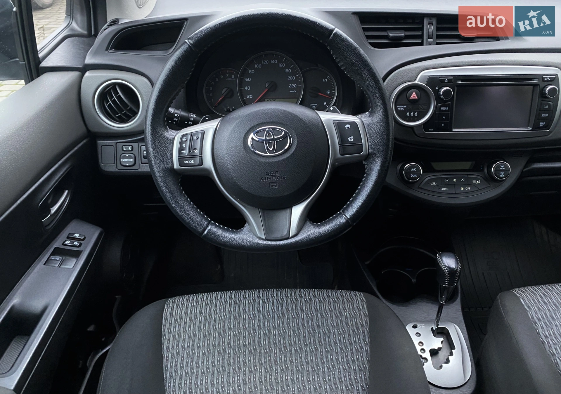 2014 Toyota Yaris - мініатюра 9