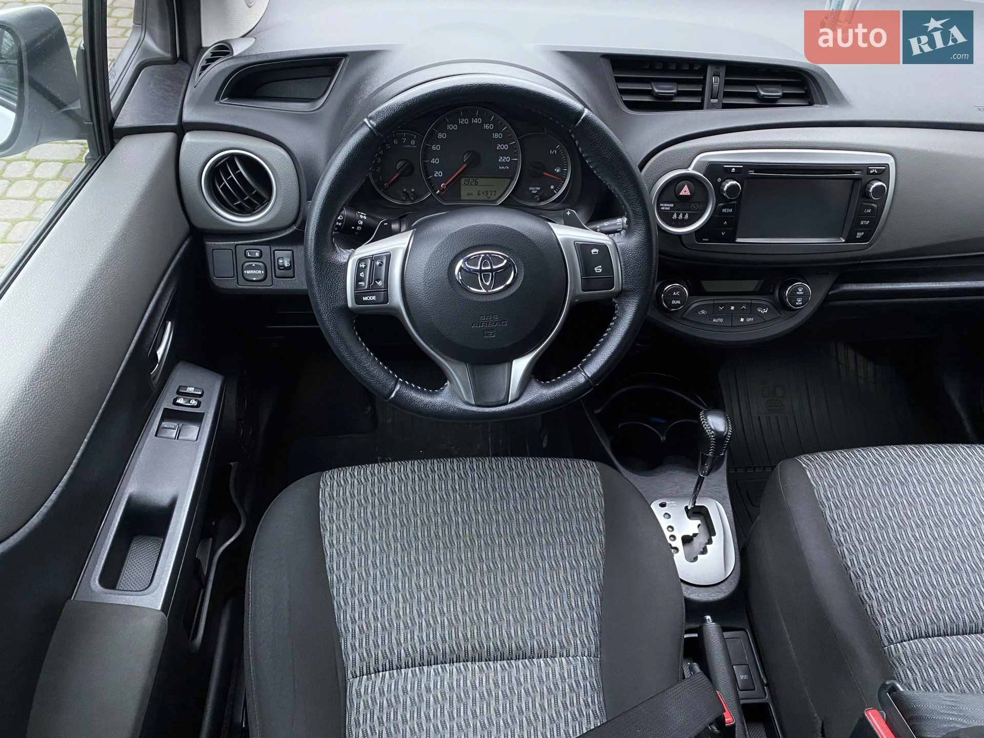 2014 Toyota Yaris - мініатюра 13