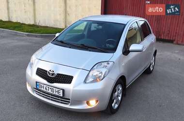 Хетчбек Toyota Yaris 2006 в Одесі