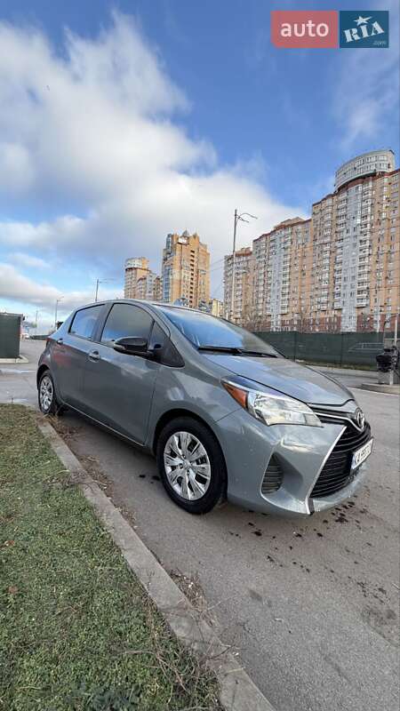 Хетчбек Toyota Yaris 2016 в Києві