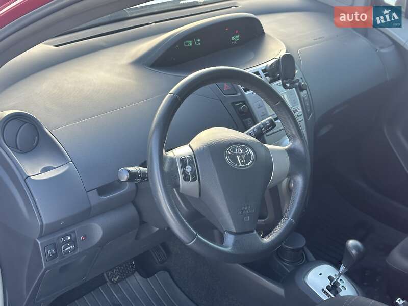 Хэтчбек Toyota Yaris 2008 в Киеве фото 13 Хэтчбек Toyota Yaris 2008 в Киеве