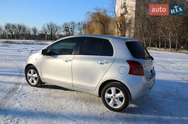 Хэтчбек Toyota Yaris 2006 в Житомире