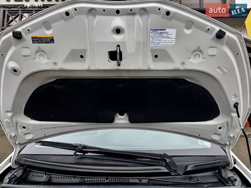 Хэтчбек Toyota Yaris 2017 в Броварах