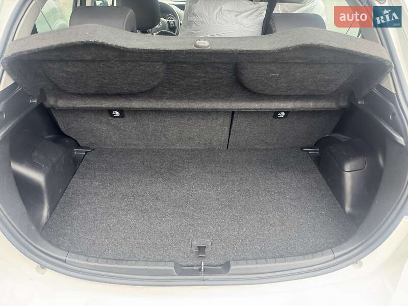 Хэтчбек Toyota Yaris 2017 в Броварах