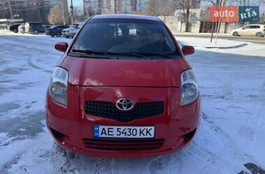 Хетчбек Toyota Yaris 2006 в Дніпрі