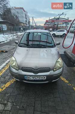 Хэтчбек Toyota Yaris 2004 в Львове
