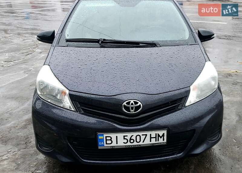 Хэтчбек Toyota Yaris 2013 в Полтаве