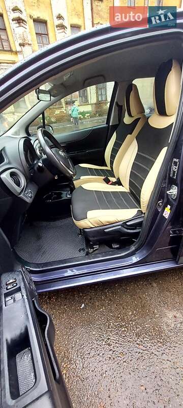 Хэтчбек Toyota Yaris 2013 в Полтаве