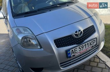 Хетчбек Toyota Yaris 2006 в Дніпрі