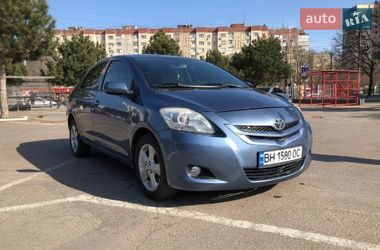 Седан Toyota Yaris 2007 в Одессе