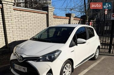 Хетчбек Toyota Yaris 2015 в Києві