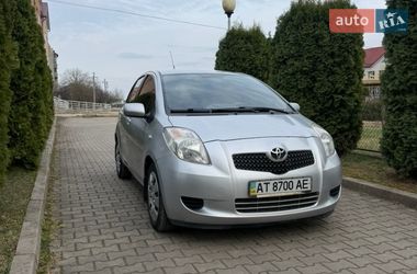 Хетчбек Toyota Yaris 2006 в Чернівцях