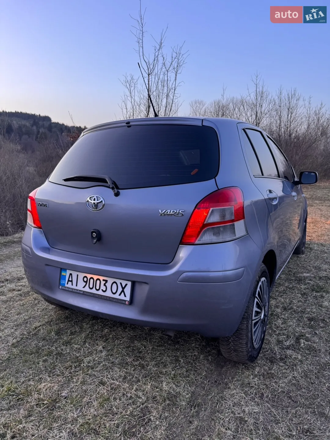 2010 Toyota Yaris - мініатюра 8