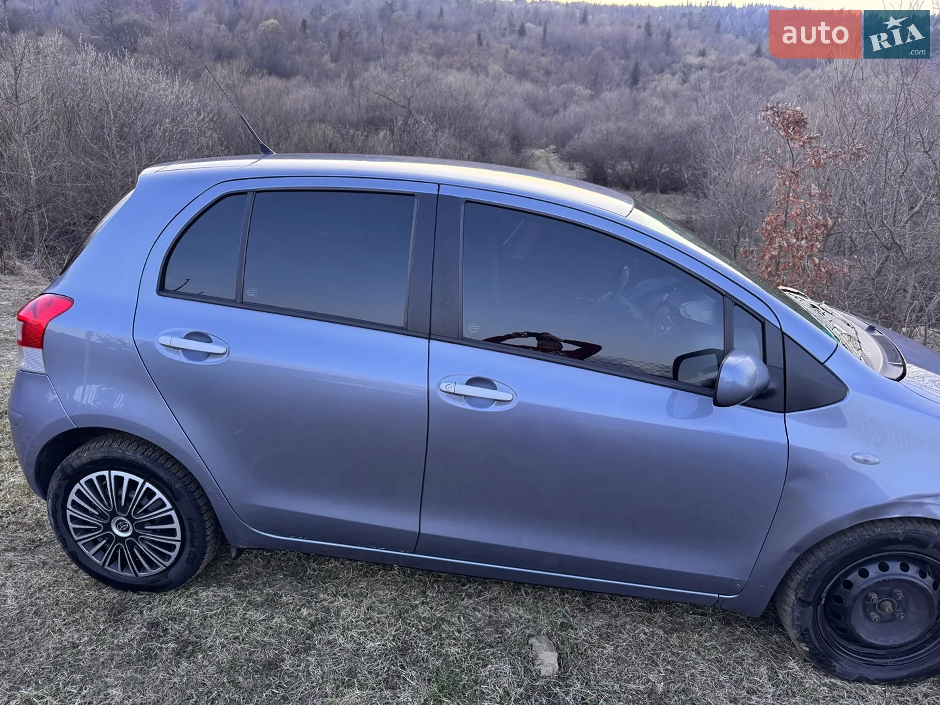 2010 Toyota Yaris - мініатюра 6