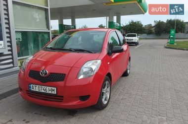 Хэтчбек Toyota Yaris 2007 в Киеве