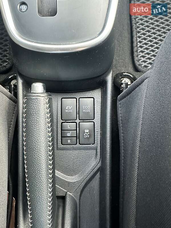 Хэтчбек Toyota Yaris 2019 в Житомире