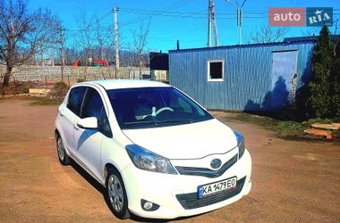 Хэтчбек Toyota Yaris 2014 в Киеве
