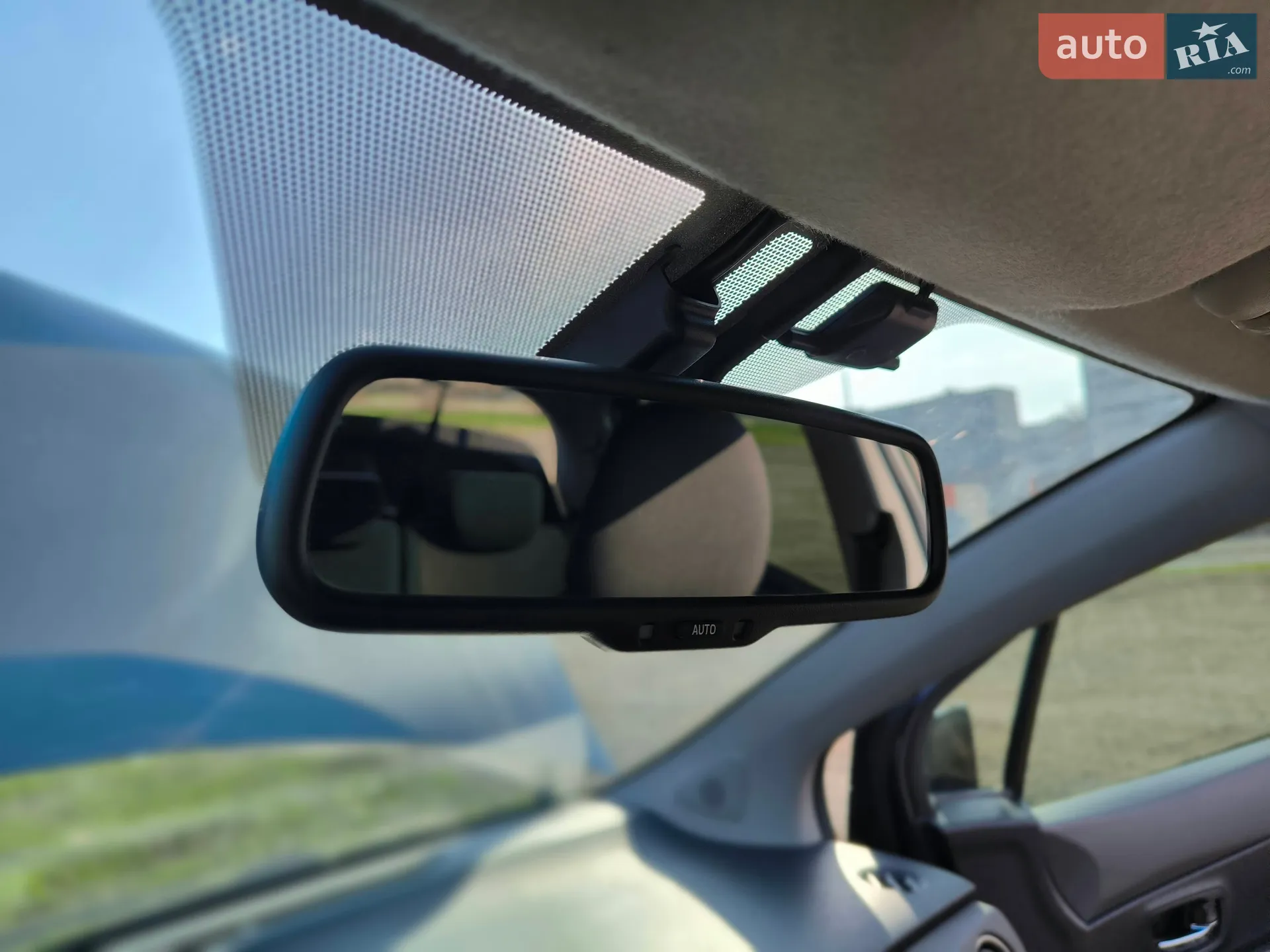 2012 Toyota Yaris - мініатюра 12