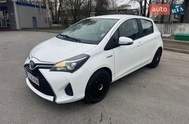Хетчбек Toyota Yaris 2016 в Житомирі
