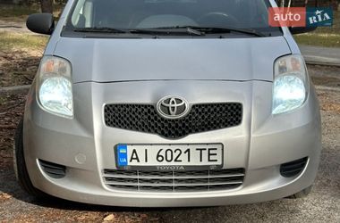 Хетчбек Toyota Yaris 2006 в Києві