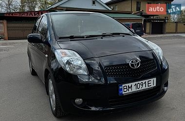 Хэтчбек Toyota Yaris 2007 в Сумах