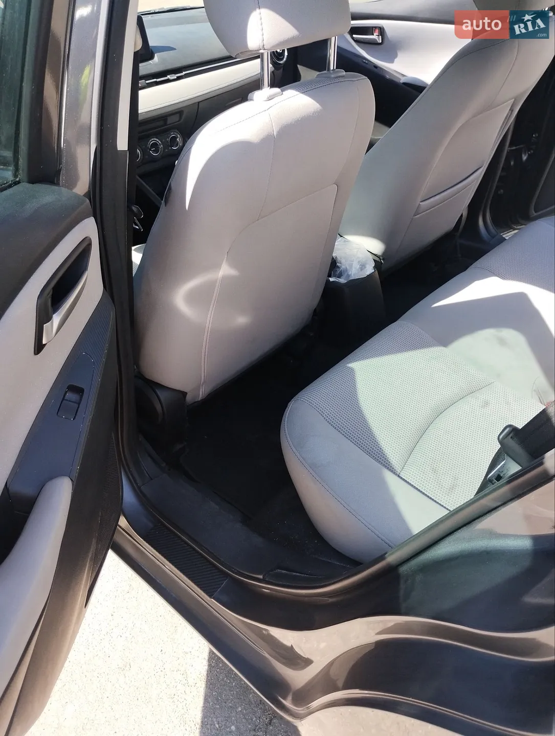 2019 Toyota Yaris - мініатюра 9