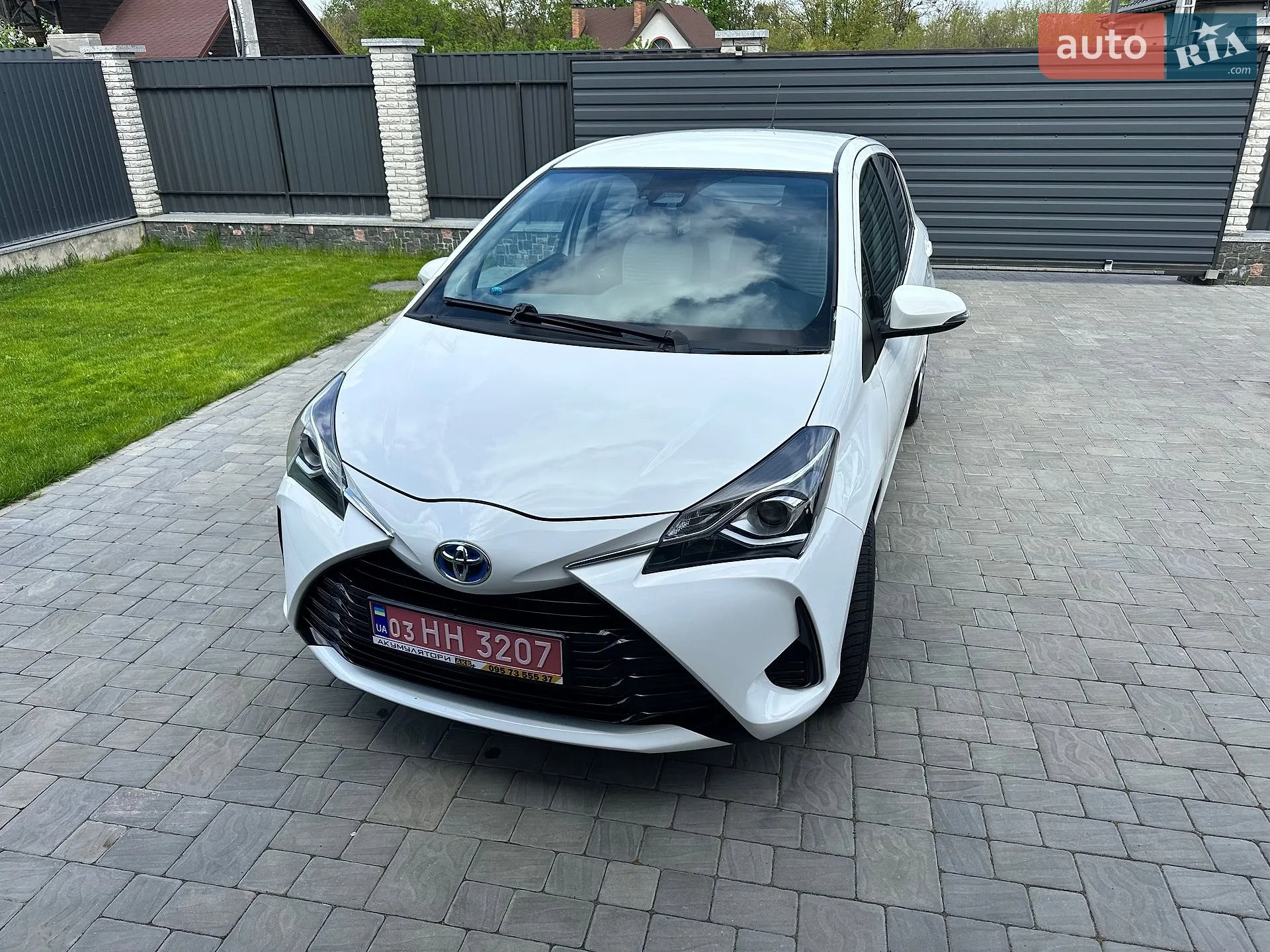 2019 Toyota Yaris - мініатюра 5
