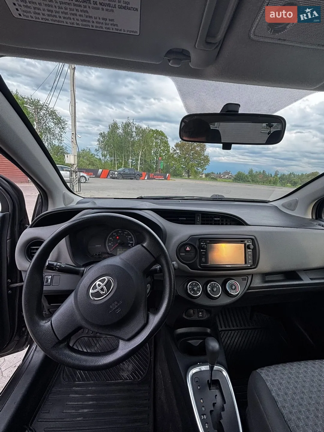 2014 Toyota Yaris - мініатюра 11