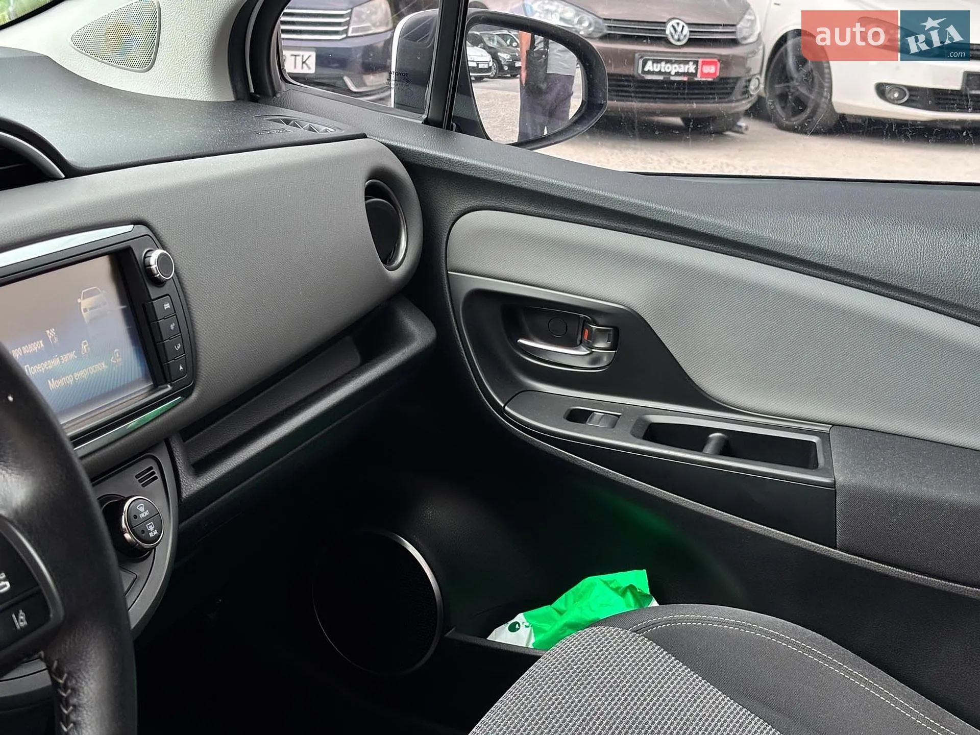2016 Toyota Yaris - мініатюра 35