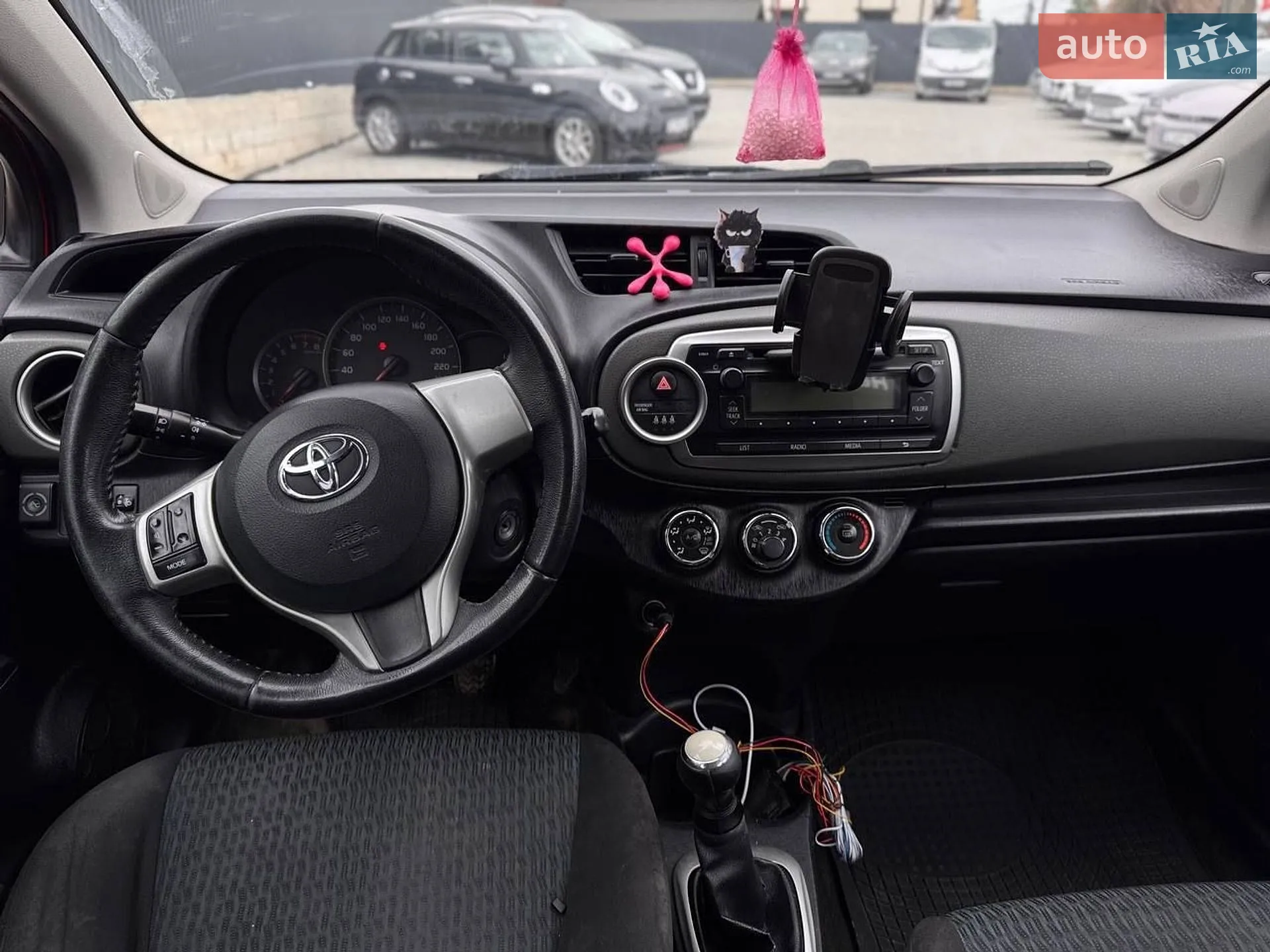 2013 Toyota Yaris - мініатюра 4