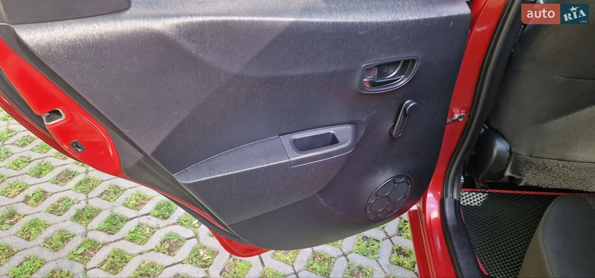 2012 Toyota Yaris - мініатюра 43