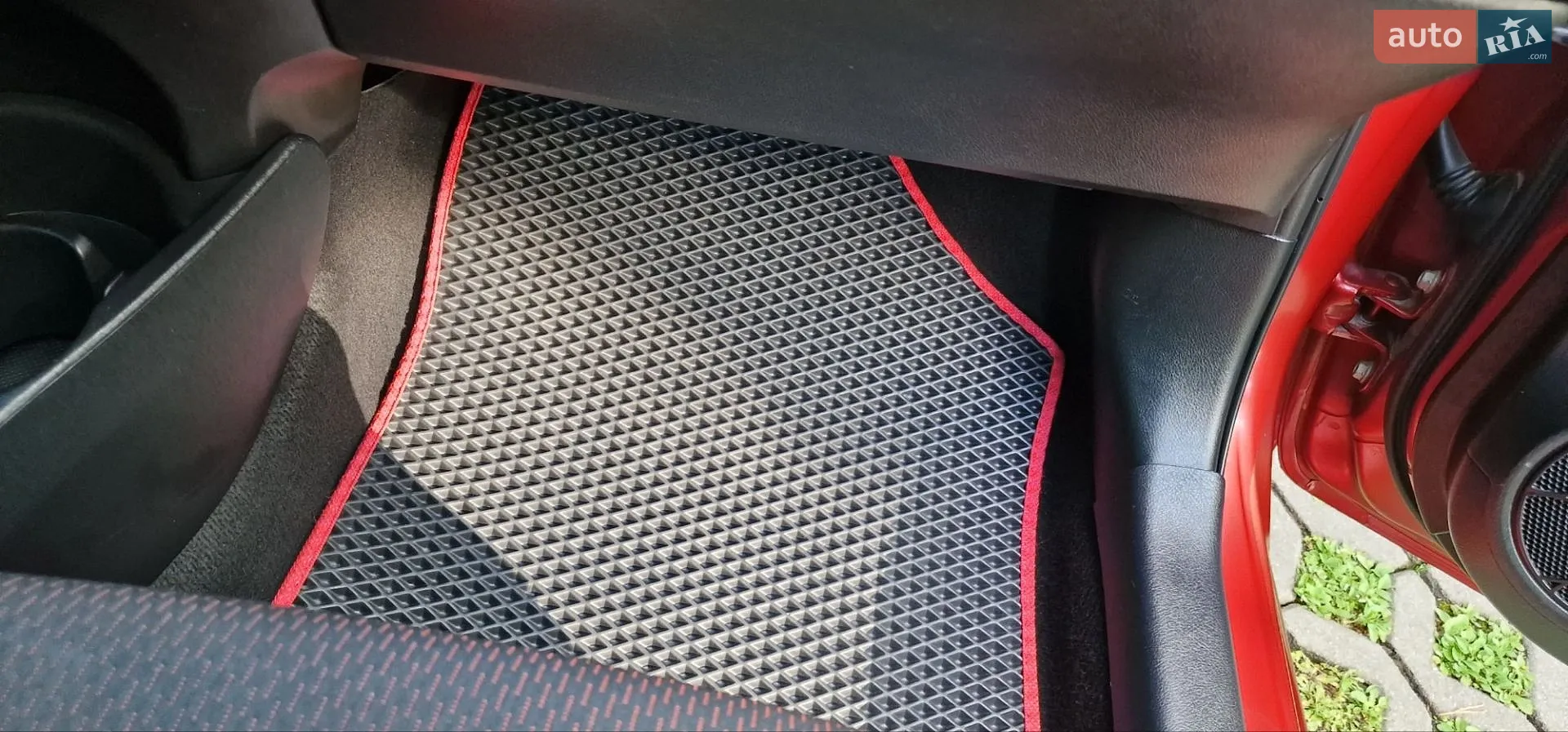 2012 Toyota Yaris - мініатюра 48