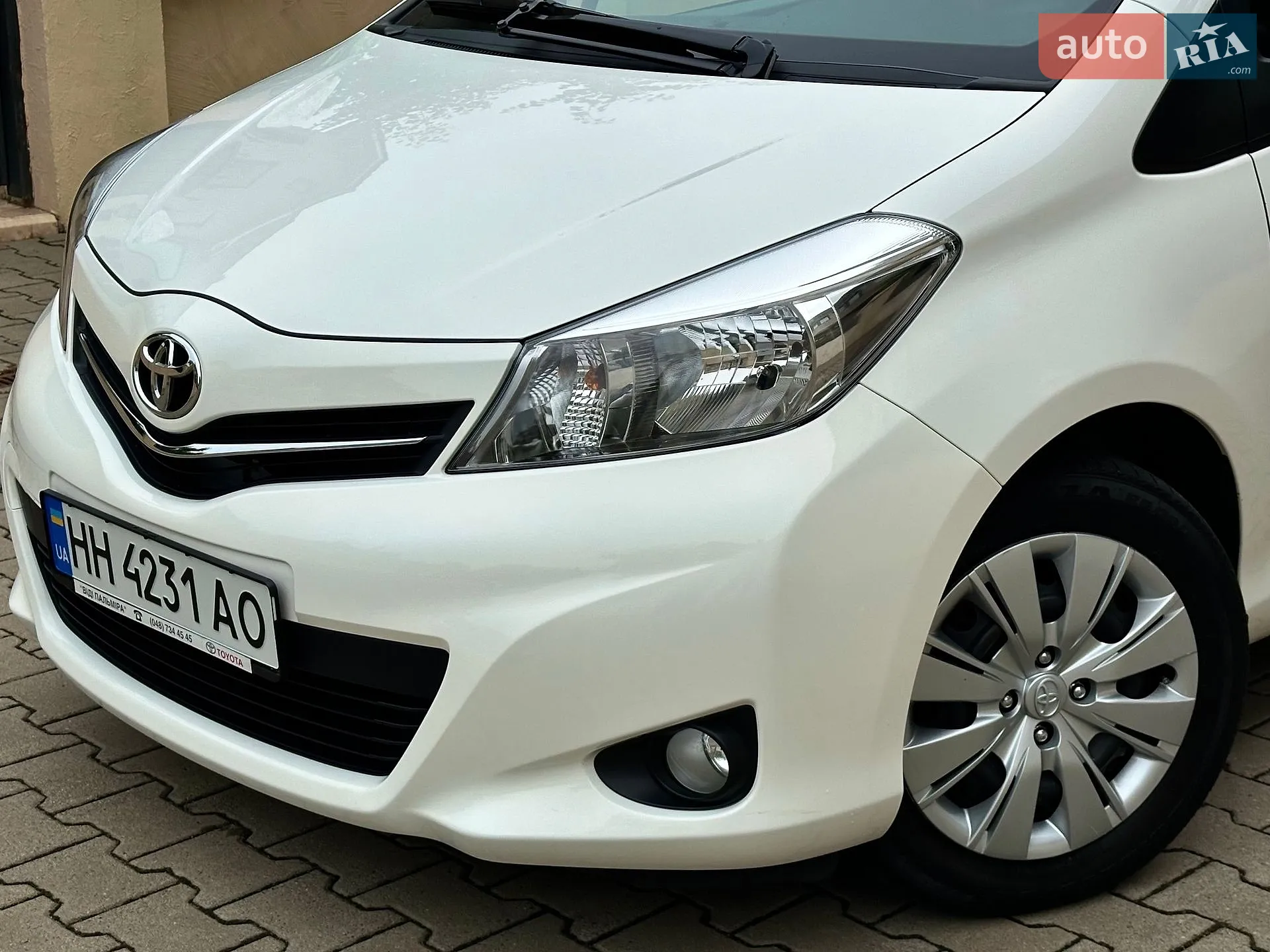2011 Toyota Yaris - мініатюра 9