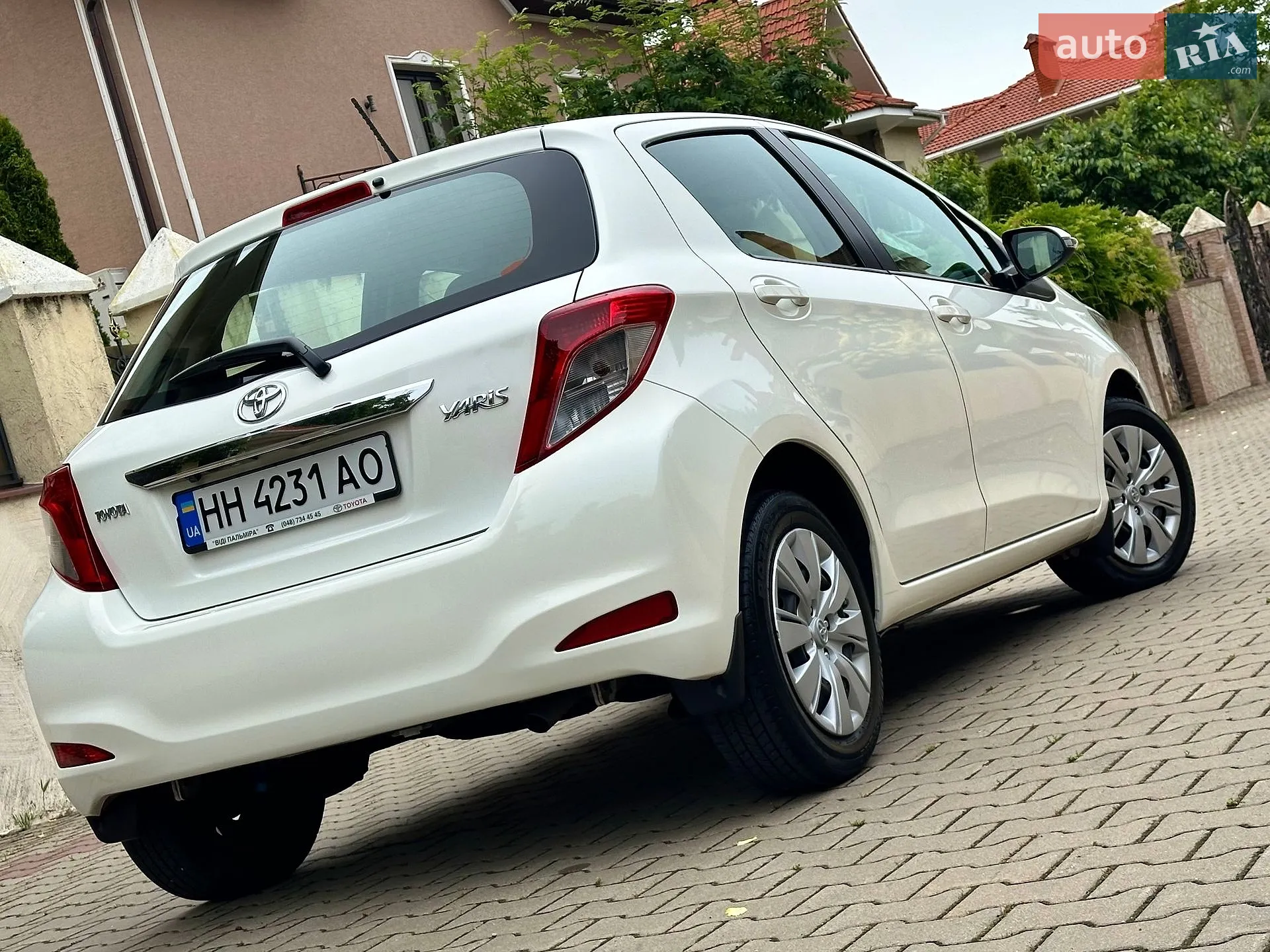 2011 Toyota Yaris - мініатюра 13